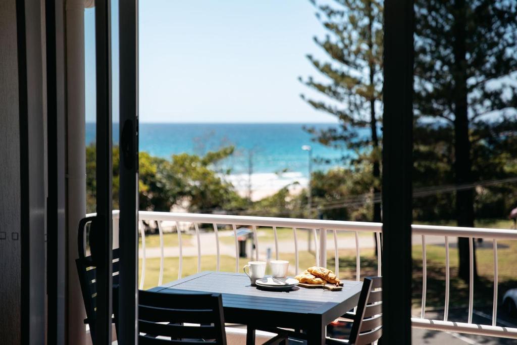 Le Beach Apartments Gold Coast Extérieur photo